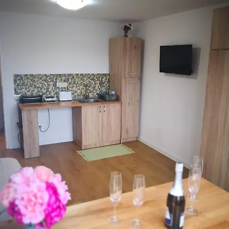 Apartament Mateo Apartment *